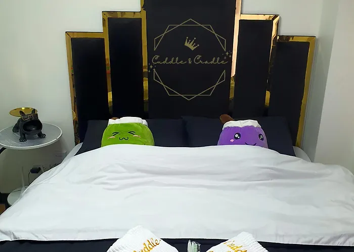 Cuddle & Cradle Staycation At The Celandine
